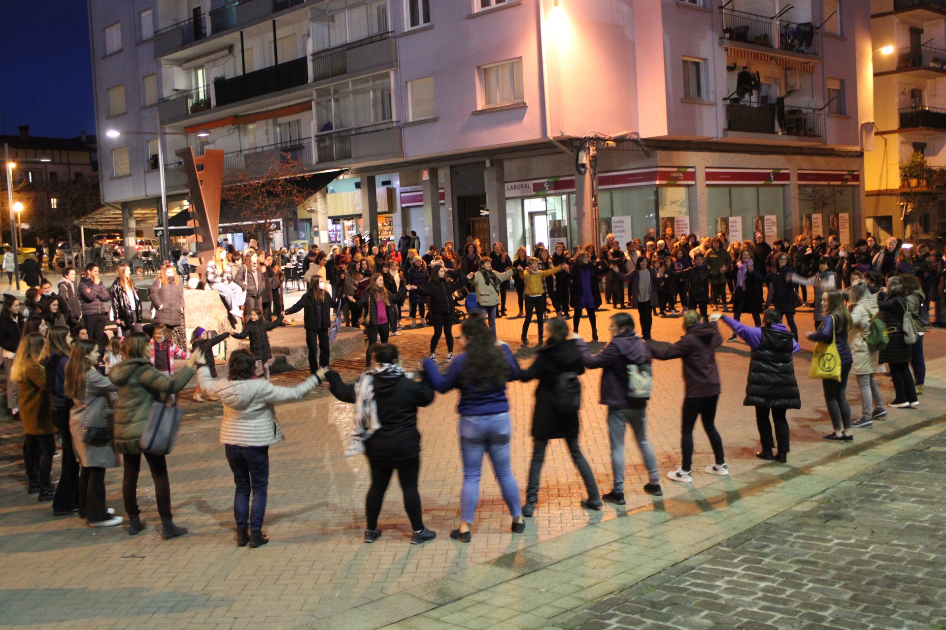 Datorren greba feminista antolatzeko Kafe Tertuliaren bilkura larunbatean