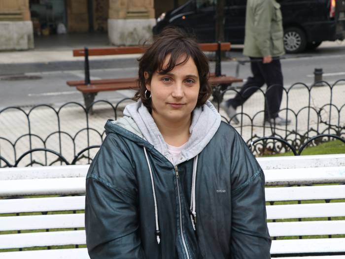 "Hausnarketa nahiko jasoak ditu baina oso kode informalean"