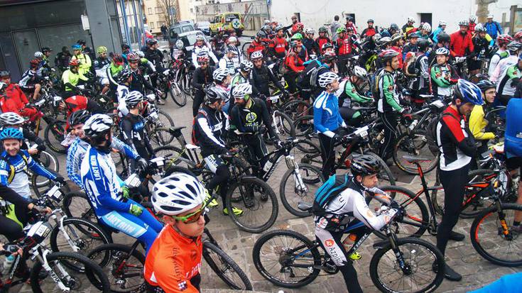 231 kirolari izena emanda, igandeko Irisasi BTT Hotzak Akabatzen proban