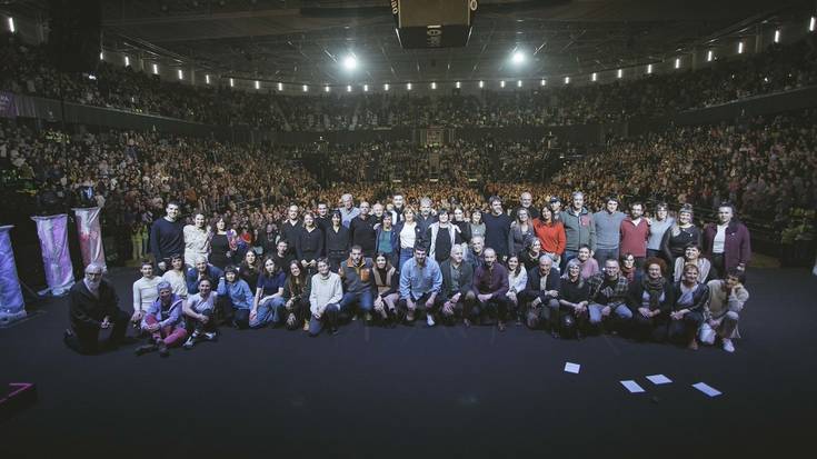 "Bultza dezagun euskararen pizkunde berria!"