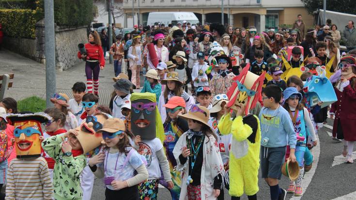 Ikastetxeak ere mozorro festarako prest