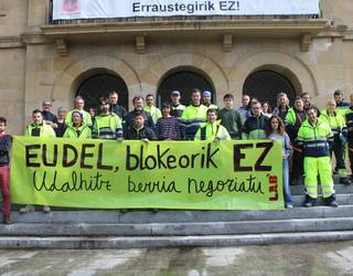 LAB eta ELA sindikatuek grebara deitu dituzte udal langileak
