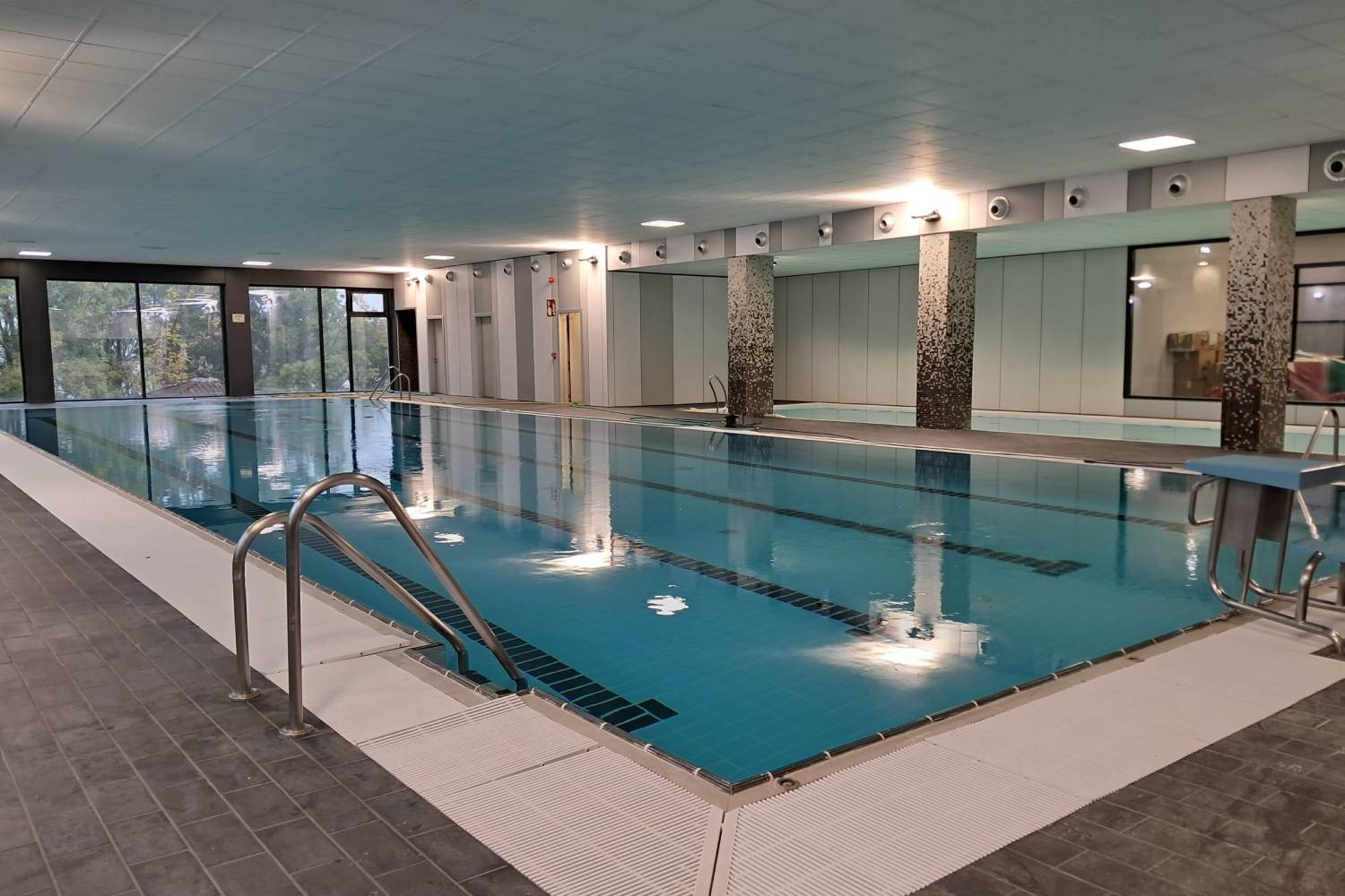 Aurreikusi moduan, astelehenean irekiko dute Oiardo kiroldegiko igerileku eta sauna eraberritua