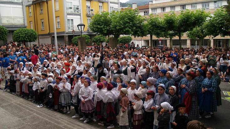 Usurbilgo festak antolatzen hasteko Jai Batzordearen lehen bilera 18:00etan Potxoenean