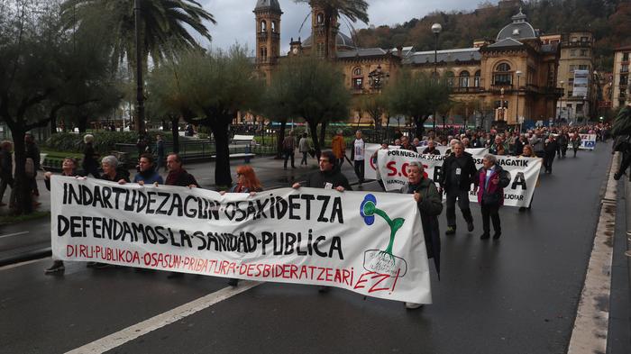 Osasun sistema publikoa defendatzeko mobilizaziorako deia egin dute herri plataformek