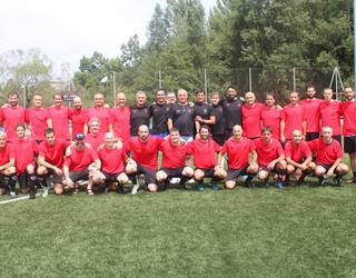 Herrikide beteranoak Realekoekin lehia bizian, futbol klubaren omenez
