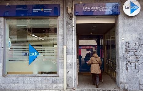 Oporren ostean, berriz ere gorantz langabetu kopurua Usurbilen