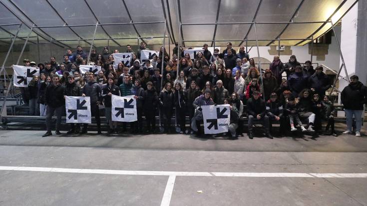 Gazte mugimenduak ere bat egin du Sareren Bilboko manifestazioarekin