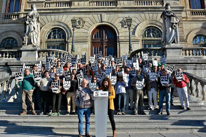 Sarek larunbatean Bilbon deitutako manifestaziora joateko autobus zerbitzua Usurbildik
