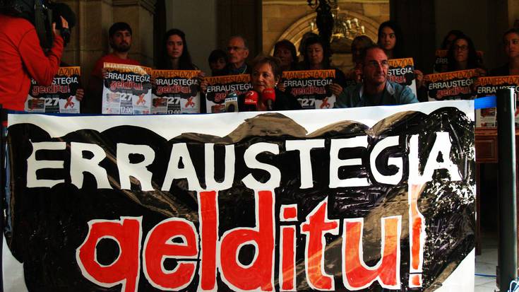 Urriaren 27ko manifestazioa babesteko herri agerraldi eta argazkia ostegunean Usurbilen