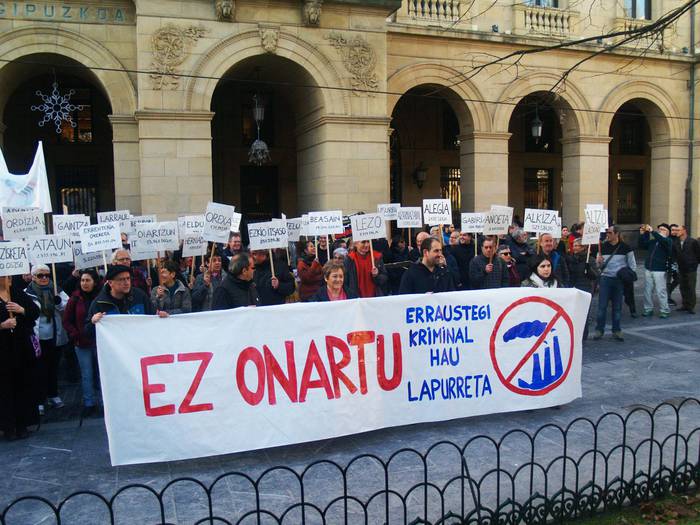 Martxoaren 25eko manifestazioa babesteko, prentsaurreko masiboa larunbatean Anoetan