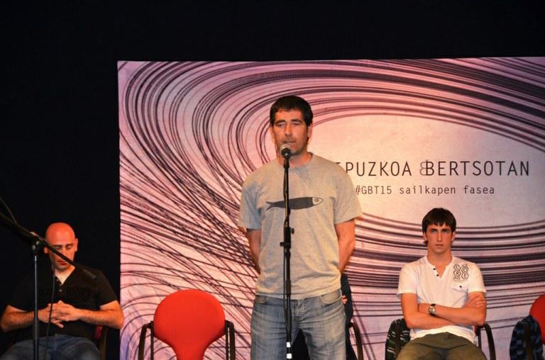 Ibai Esoain eta Manex Mujika nagusi, Sutegiko bertso saioan