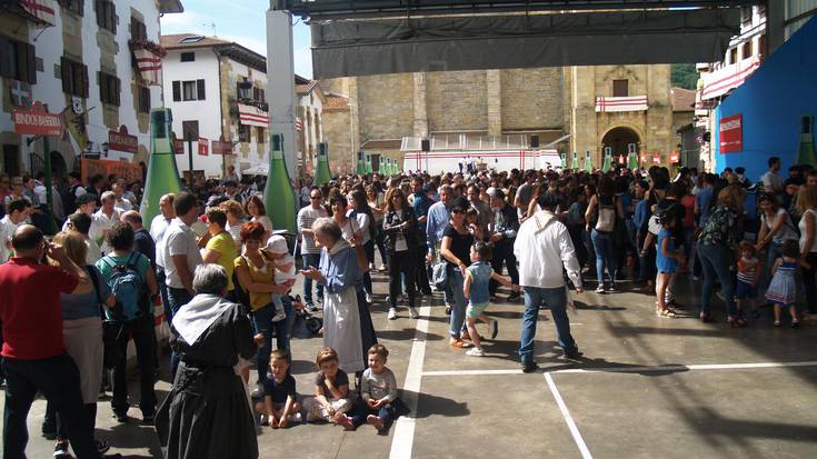 "Eskerrik asko eta gora Sagardo Eguna!"