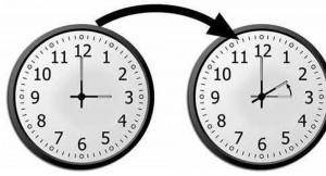 Igande goizaldeko 03:00etan 02:00ak izango dira