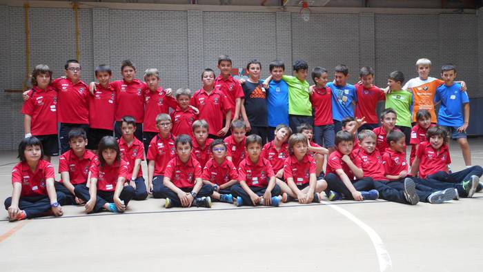 Kirol taldeen denboraldiko agurra gaur, festa giroan