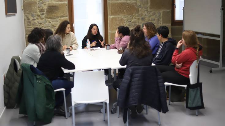 Greba Feminista Orokorra prestatzeko emakumeei* deia