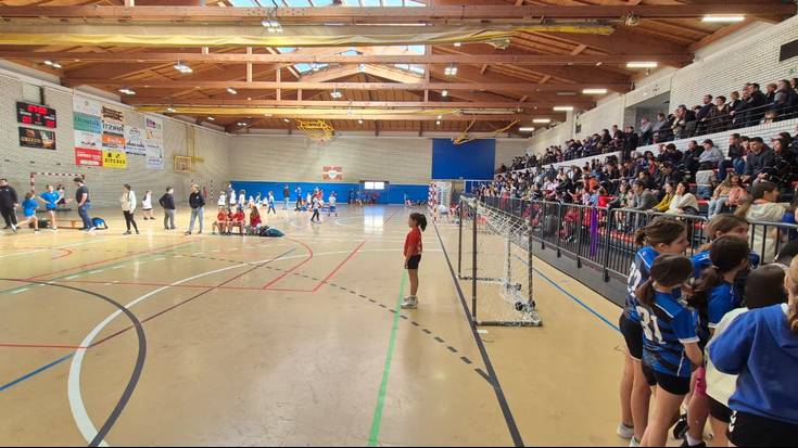 Alebin eta benjamin mailako Gipuzkoako eskubaloi topaketarik handiena Usurbilen igande honetan