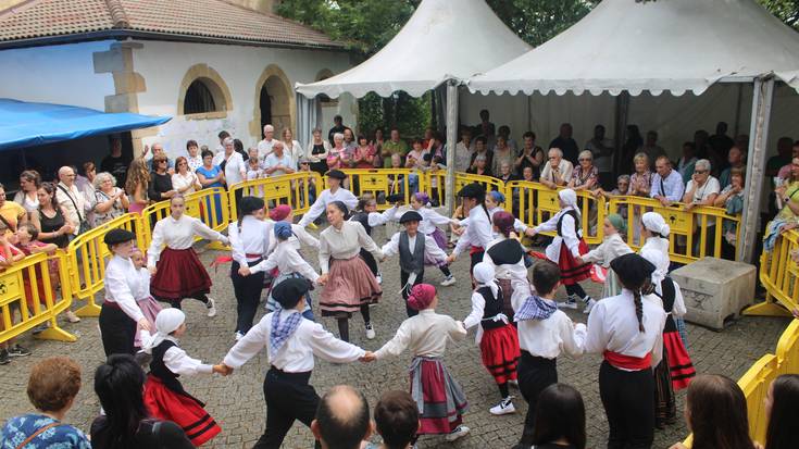 San Esteban dantza giro bizian jarri du Orbeldik