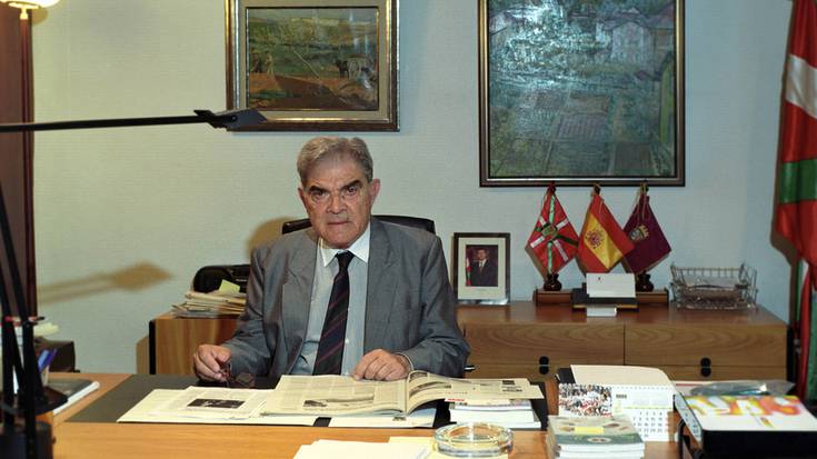 Pedro Sancristoval Murua hil da, hamaika aurpegi izan zituen aristokrata usurbildarra