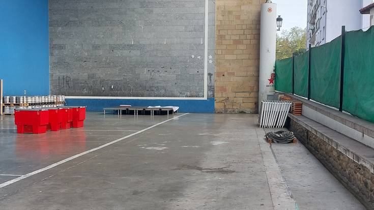 Garagardo Azokaren irekierarako prestatzen