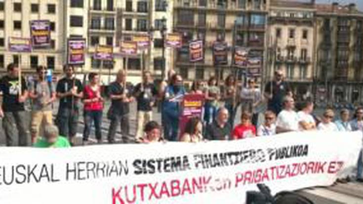 Udalbatza, Kutxabank pribatizatzearen aurka