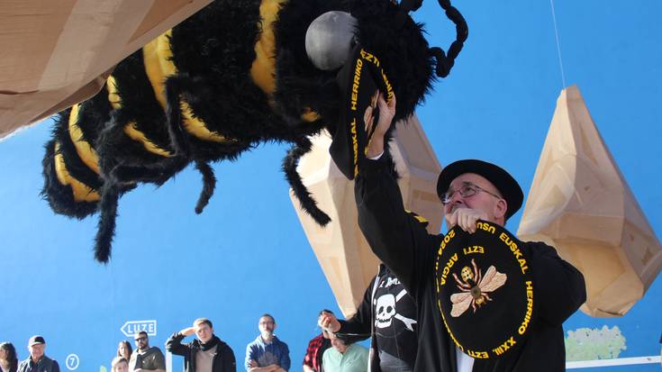 Urteko azoka gozoenaren atarian