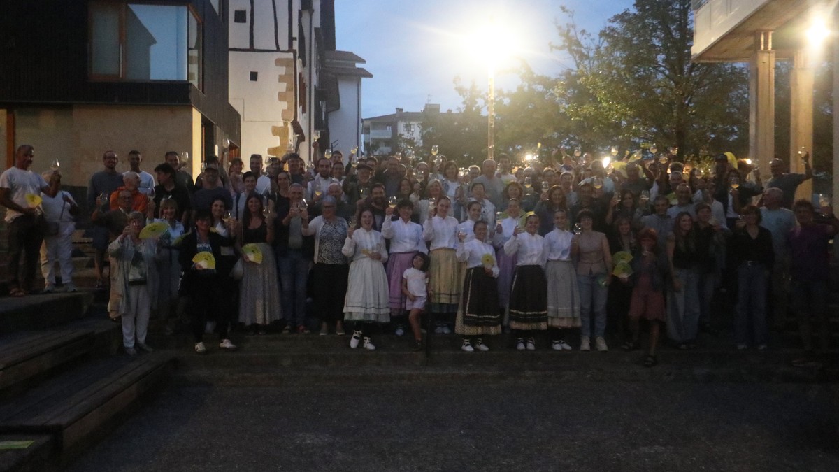 Bidelagunekin gorazarre, 30 urteotako ibilbideari