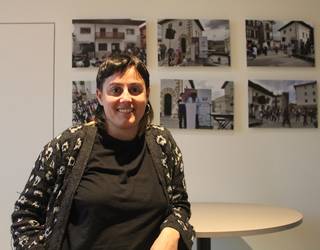 "Begirada feministatik lan egiten duen topalekua da"