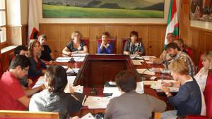 EHBilduk eta EAJ-PNVk Kataluniako galdeketari loturiko mozioa adostu dute