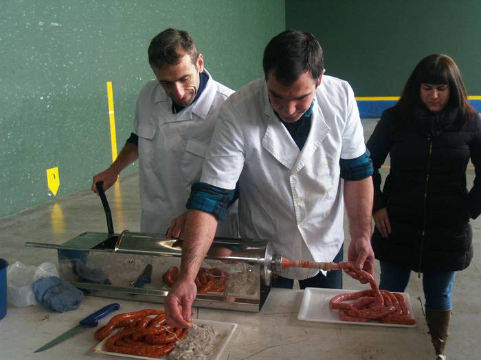 Txerri Festako bazkarirako txartelak eskuratzeko azken eguna