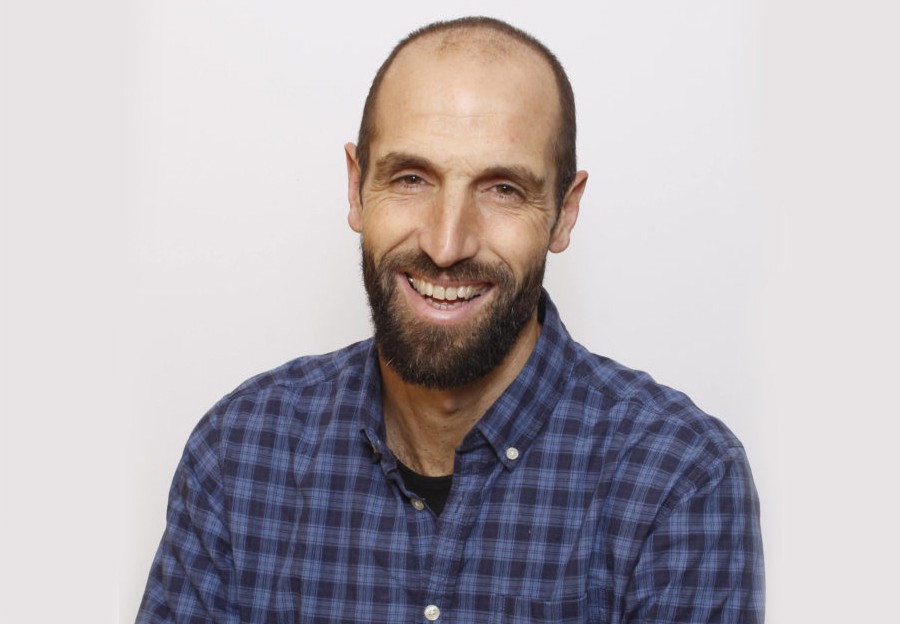 Juanjo Lertxundi: "Etxean giro osasuntsu bat sortzeko gakoak ematen ditugu"