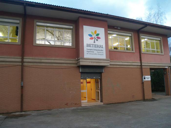 Eraldatzen eta Kooperatzen formazio programetan parte hartzeko aukera