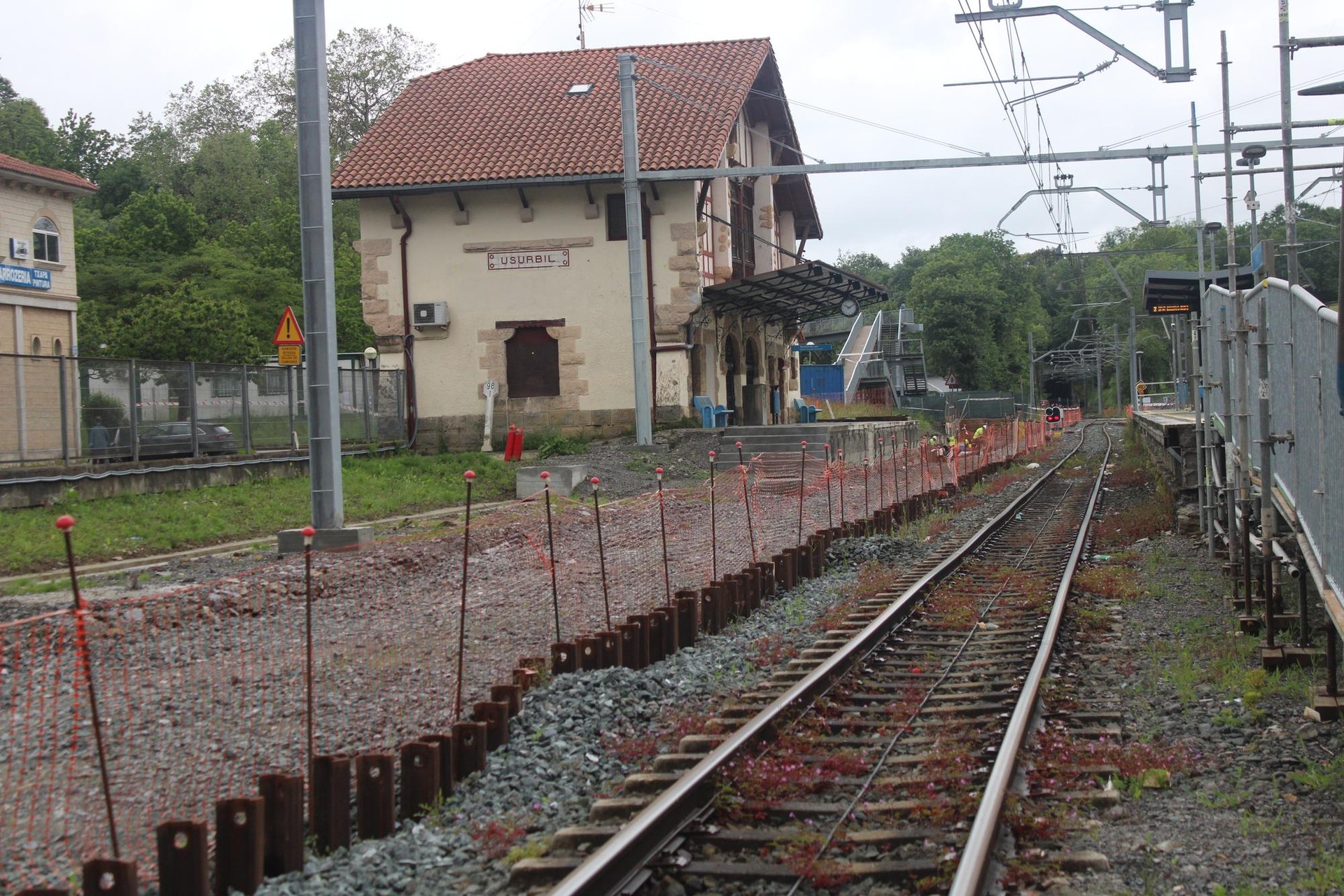 Gaurtik eska daiteke 12 urtera artekoentzako doako txartela garraio zerbitzuetarako
