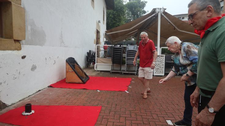 Lehia bizia eta bi saritu bi sarirekin, Gure Pakea elkartekoen txapelketetan