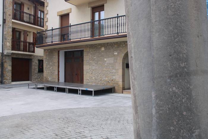 Kalezar, erromeria plaza larunbatean