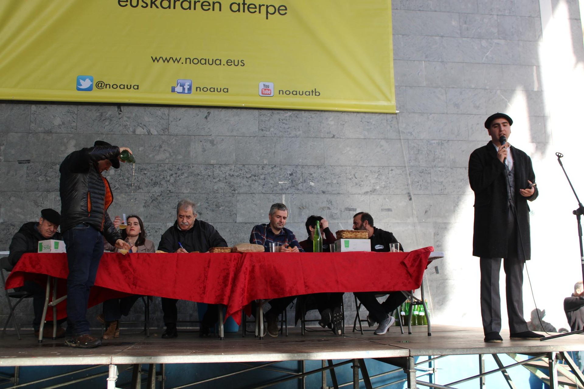 San Tomas azokako babarrun eta sagardo txapelketetan izen-emateko azken eguna