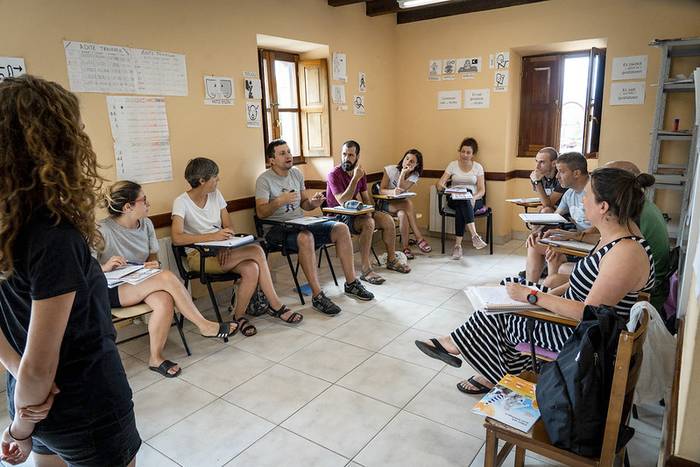 AEK-k abian du 2023-2024 ikasturteko aurre-izen ematea