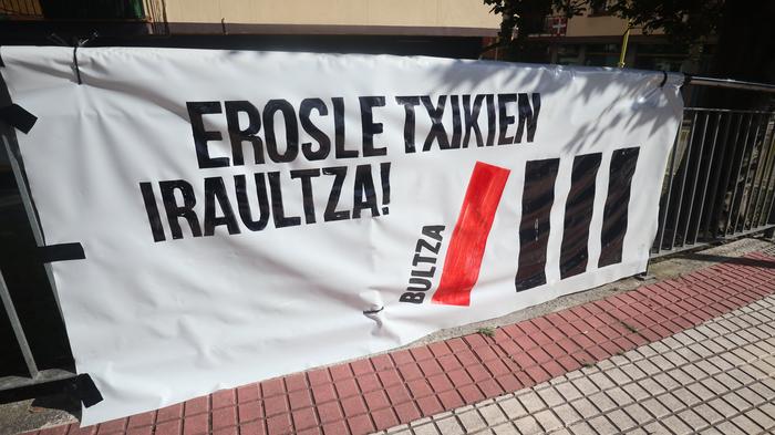 "Erosle txikien iraultza" abian