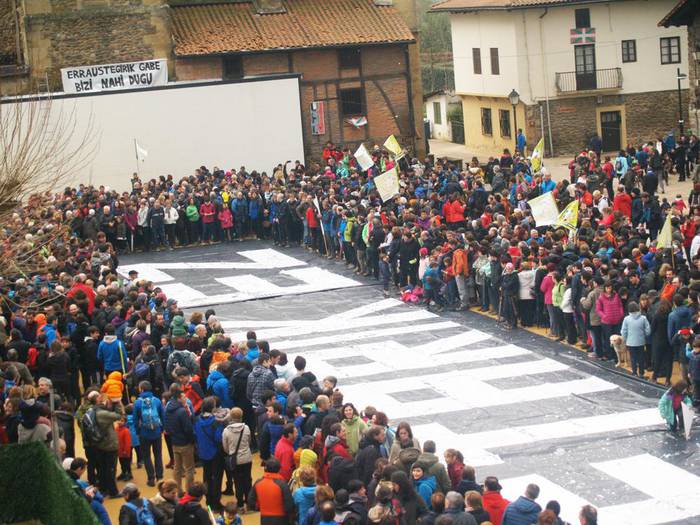 Eraikitzen hastear diren erraustegiaren aurkako lehen mobilizazioak iragarri dituzte