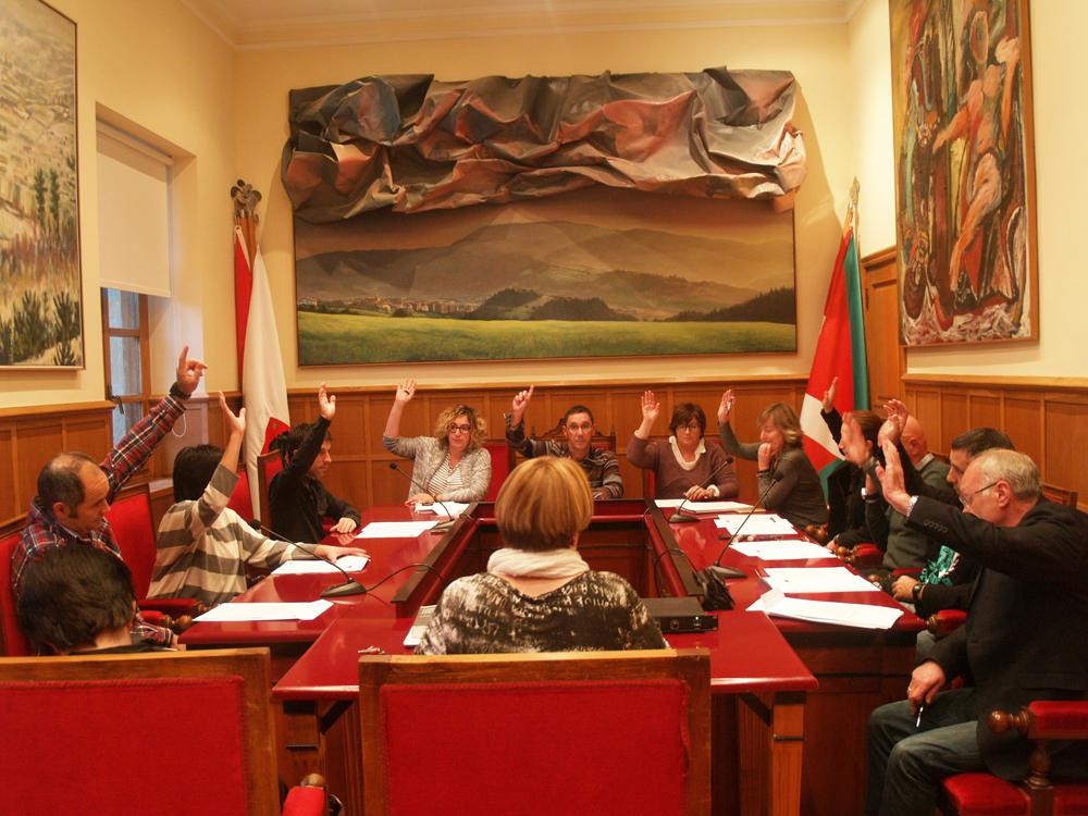 Azken lan istripuaren inguruko mozioa onartu du aho batez Usurbilgo Udalak