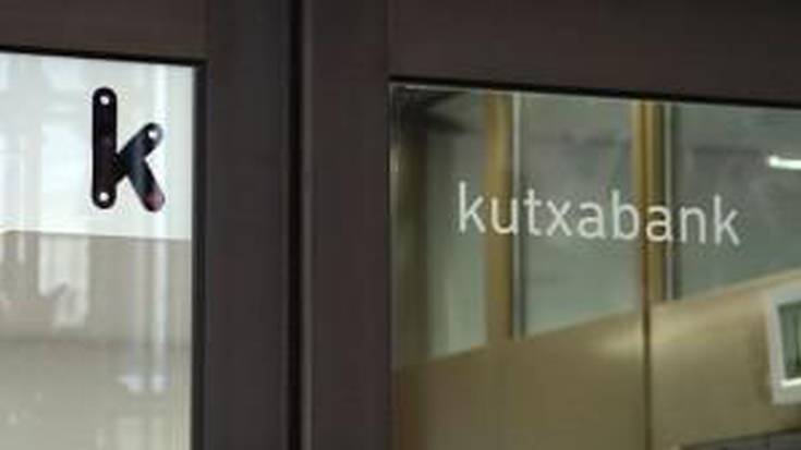 Kutxa eta Kutxabank hizpide, EH Bilduk 19:00etan Potxoenean antolaturiko solasaldian