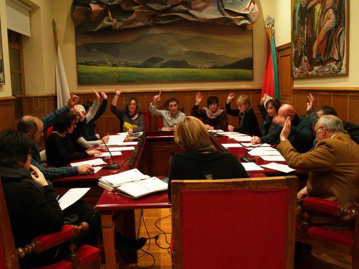 2018rako udal aurrekontuak onartzeko udalbatzaren ezohiko osoko bilkura abenduaren 19an