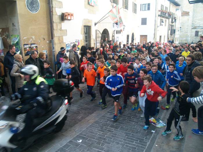 9. Hurbilago San Silvestre Herri Lasterketa 17:00etan frontoitik abiatuta