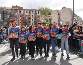 "Aurrera goaz. Bazatoz?"