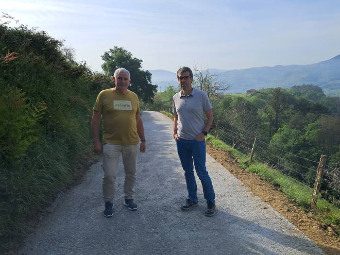 Urkamendi eta Iarbe arteko bidea konponduta