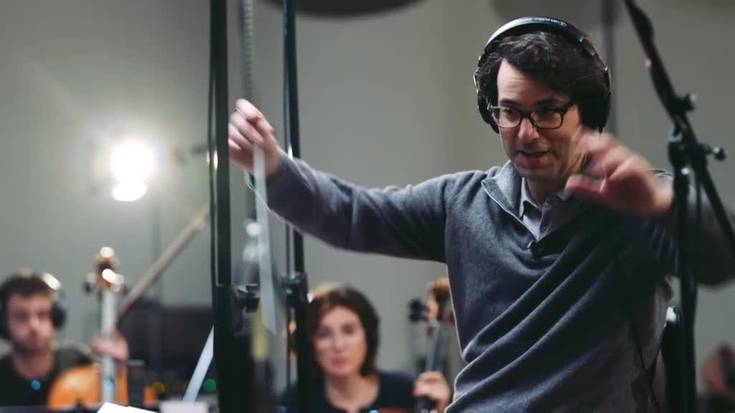 Fernando Velazquez konpositore eta orkestra-zuzendariaren balioak bere egin ditu Laboral Kutxak