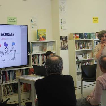 Yolanda Arrietaren liburu aurkezpena