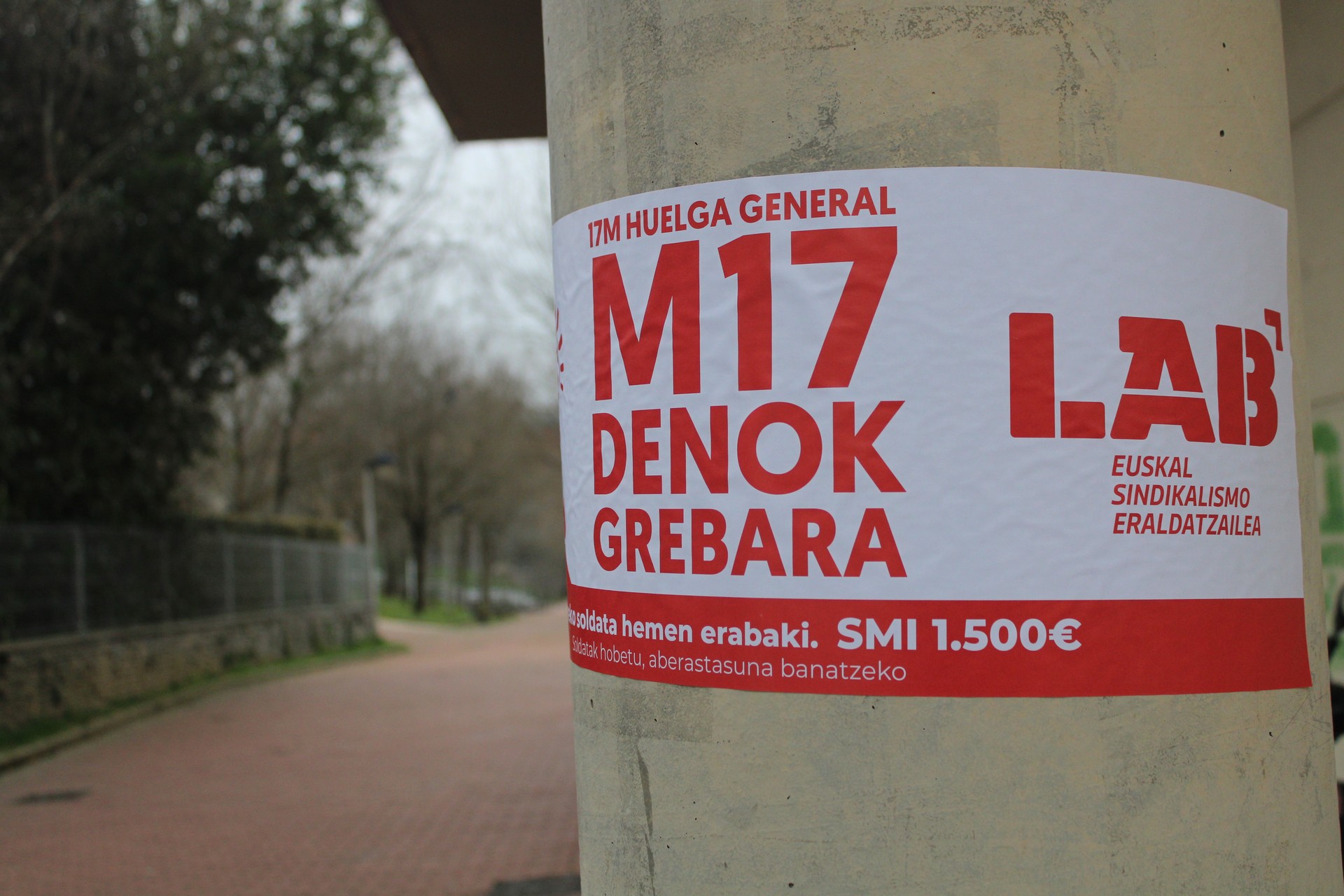 Etxebizitza Asanblada deitu LAB-ek datorren grebara begira