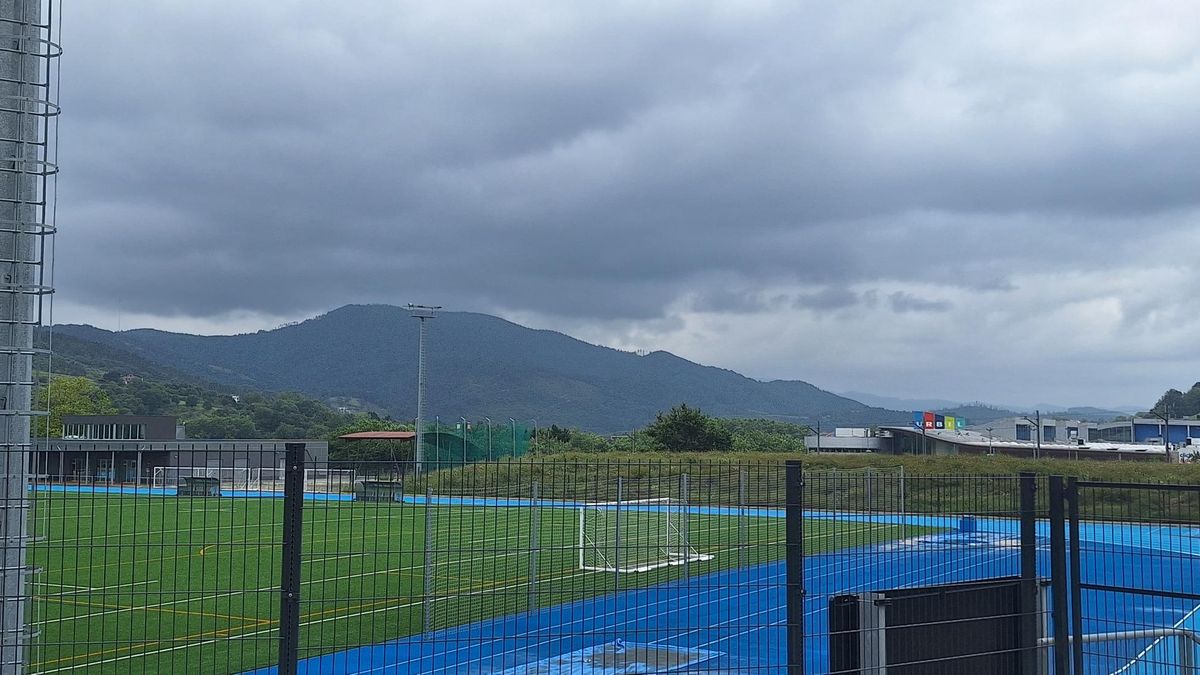 Atsobakarreko partzela desafektatzeari bide eman dio udalbatzak