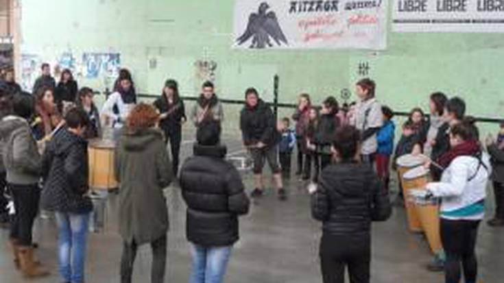 Batukada feminista taldekoek abiatu dute Gure Esku Dago Eguna
